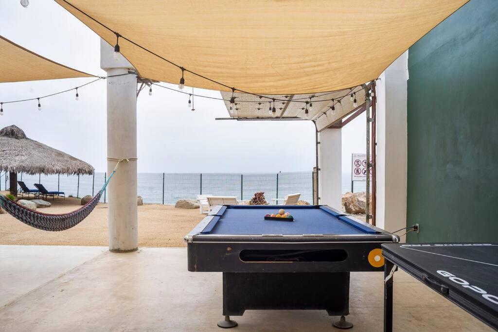 Triton'S Playhouse Beachfront Primo Tapia Екстериор снимка